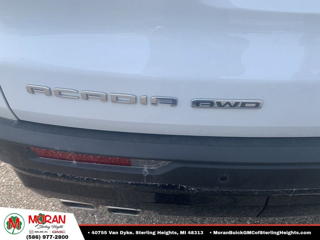 2024 GMC Acadia Elevation
