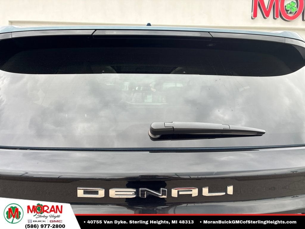 2024 GMC Acadia Denali
