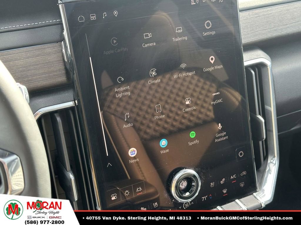 2024 GMC Acadia Denali