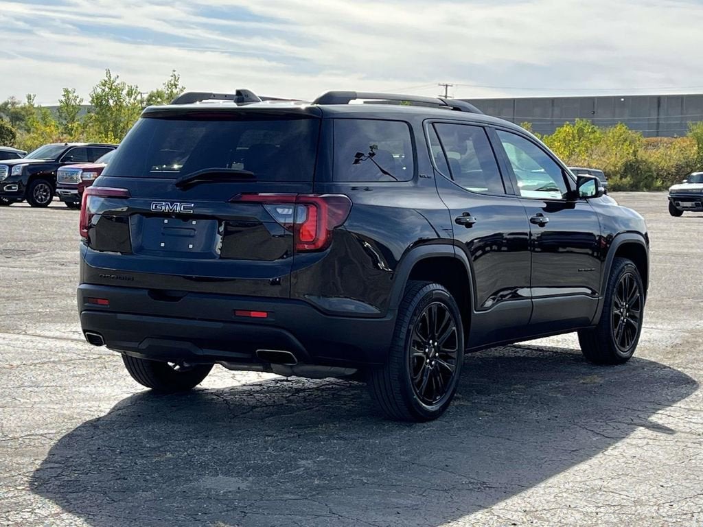 2023 GMC Acadia SLE