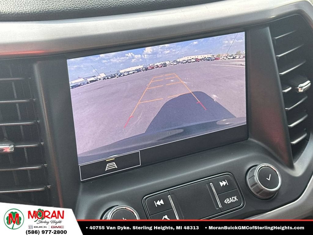 2023 GMC Acadia AT4