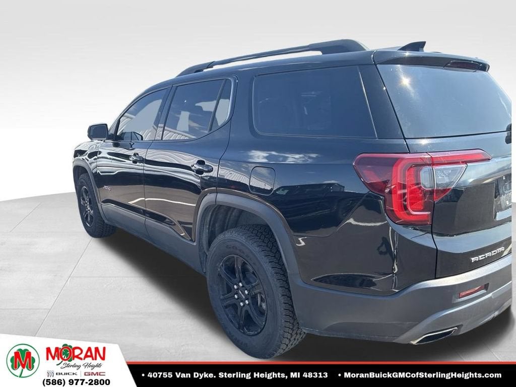 2023 GMC Acadia AT4