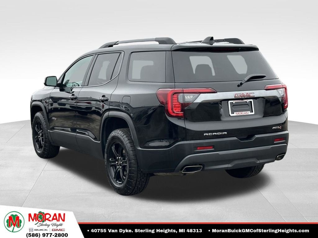 2022 GMC Acadia AT4
