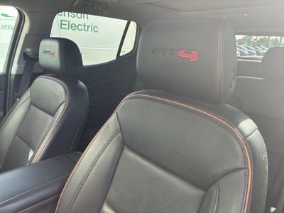2022 GMC Acadia AT4