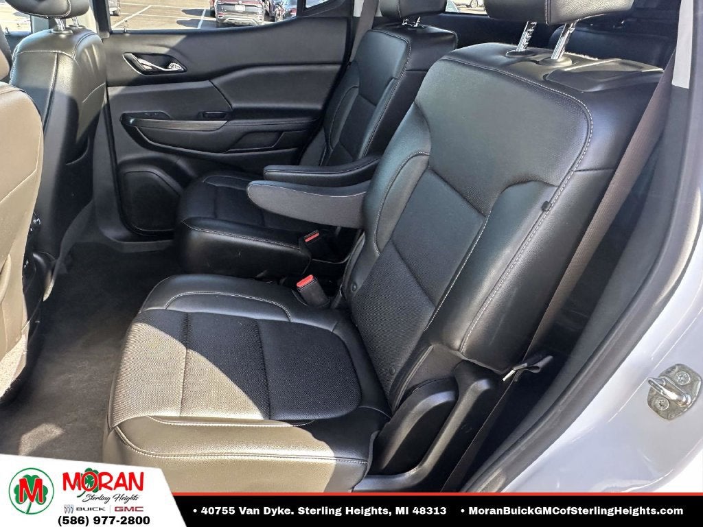 2021 GMC Acadia SLT - Photo 12