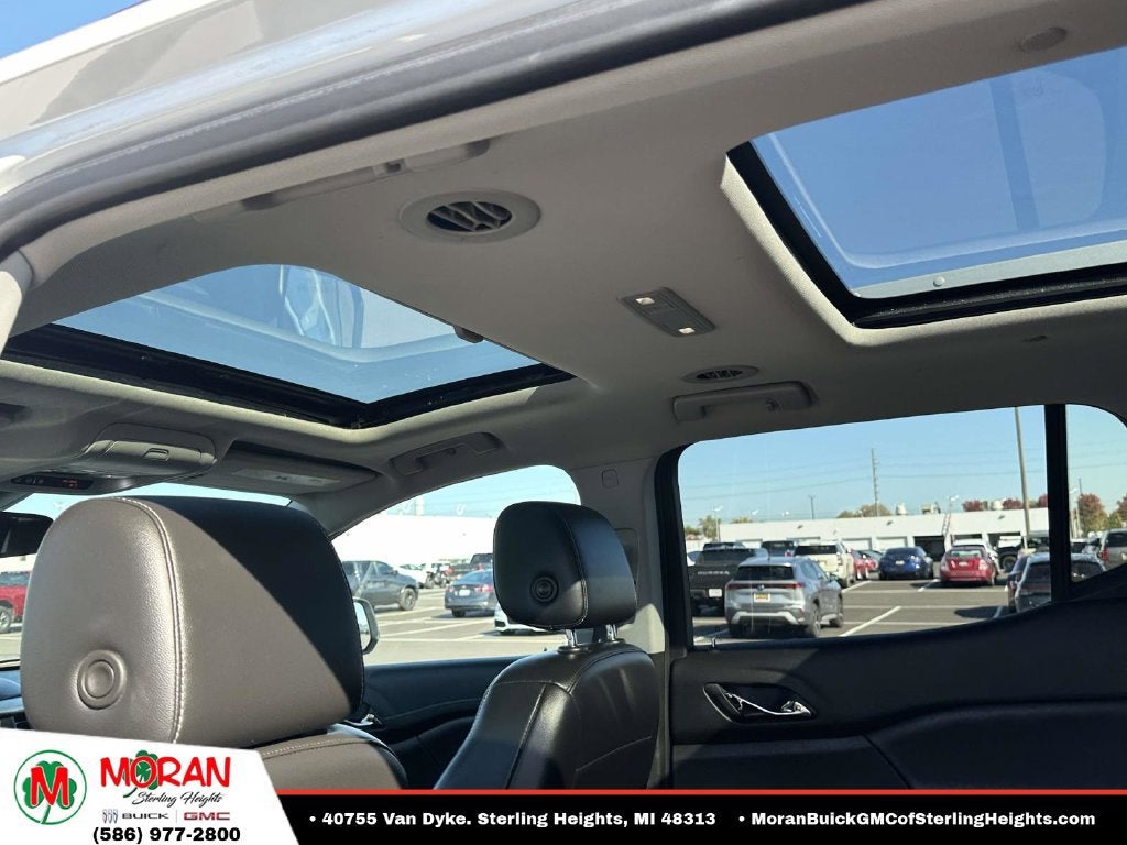 2021 GMC Acadia SLT - Photo 16