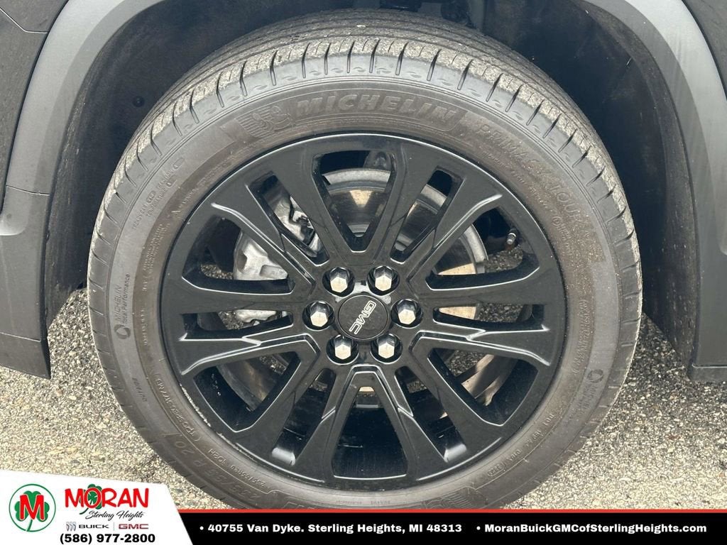 2023 GMC Acadia SLT