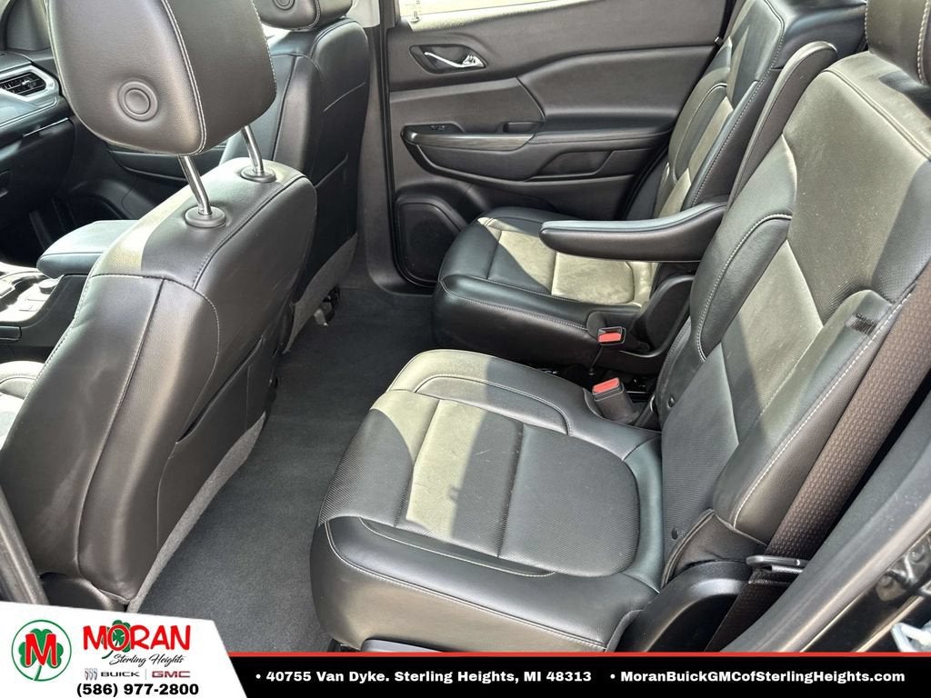 2023 GMC Acadia SLT