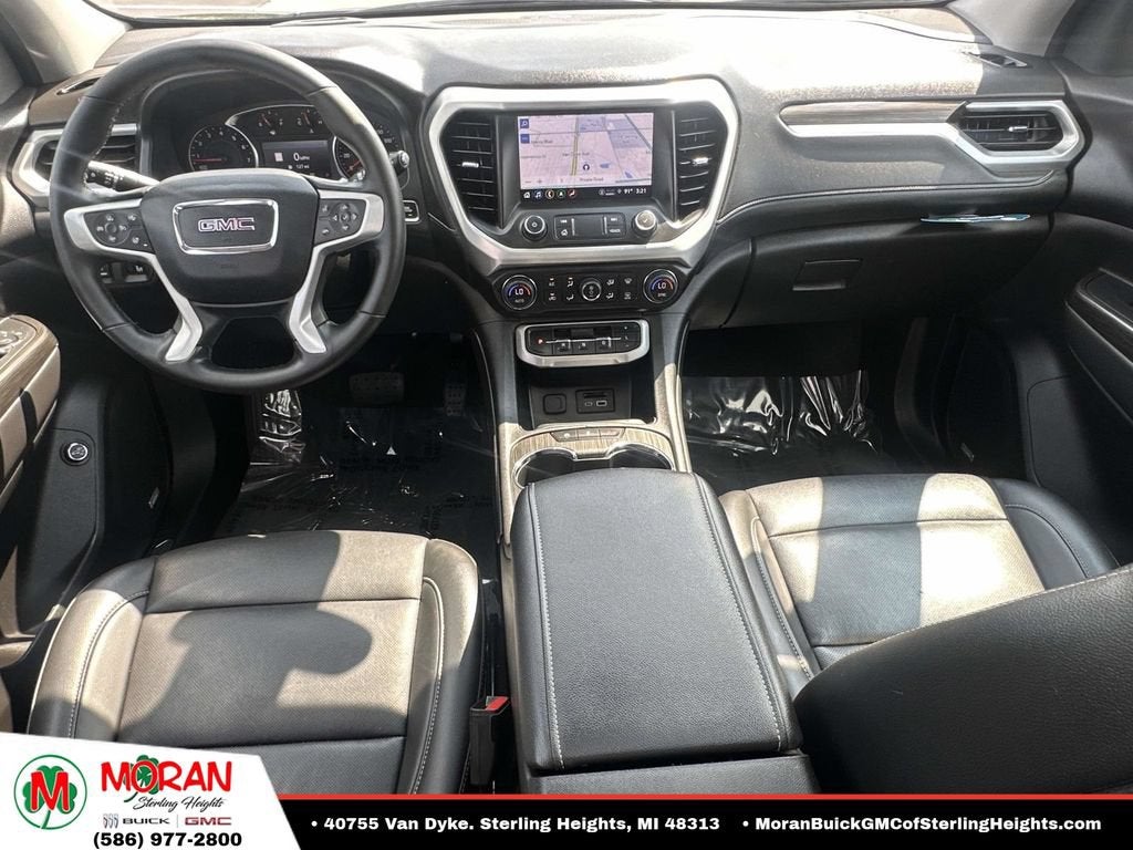 2023 GMC Acadia SLT