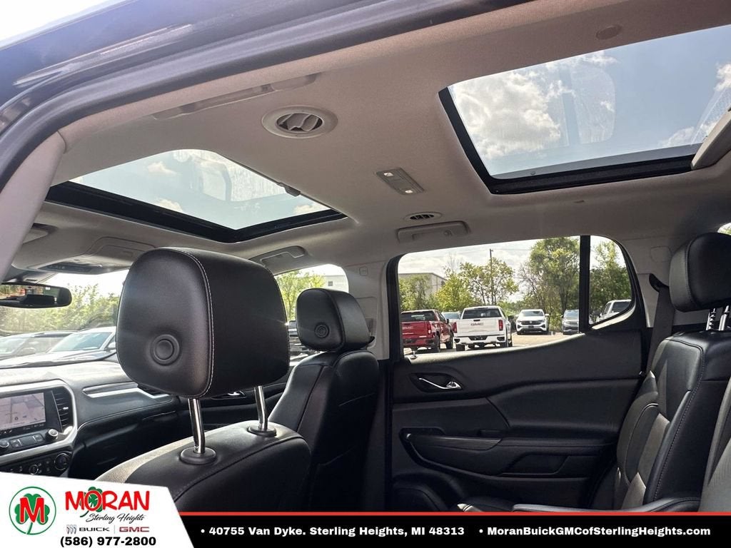 2023 GMC Acadia SLT