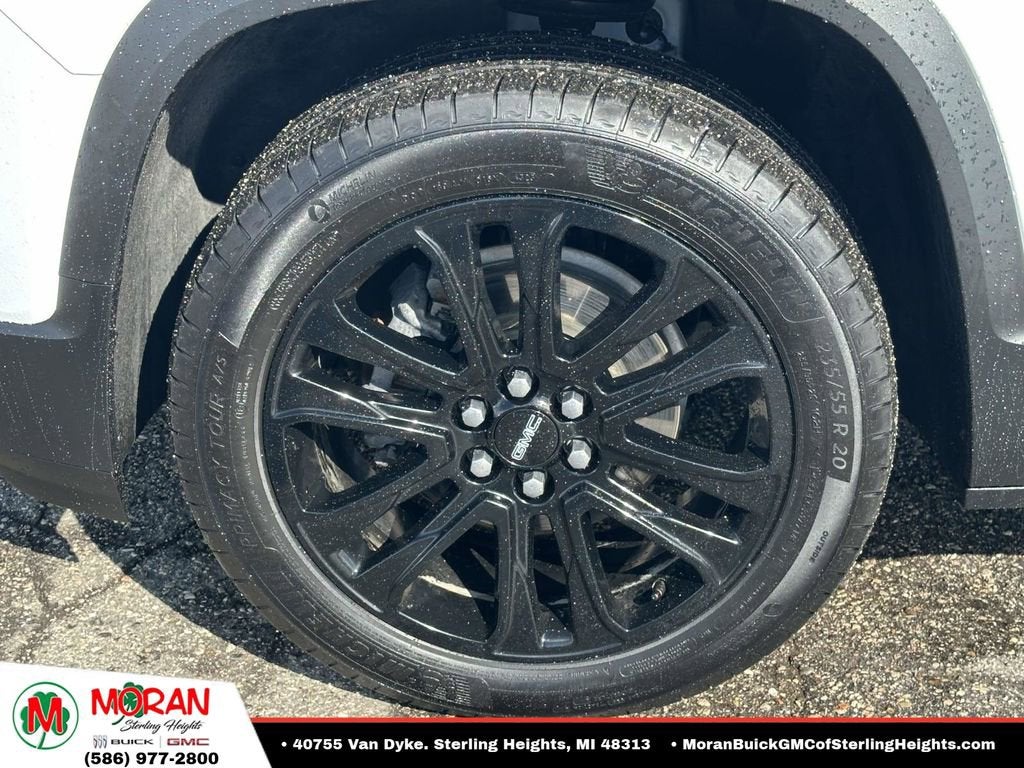 2023 GMC Acadia SLT