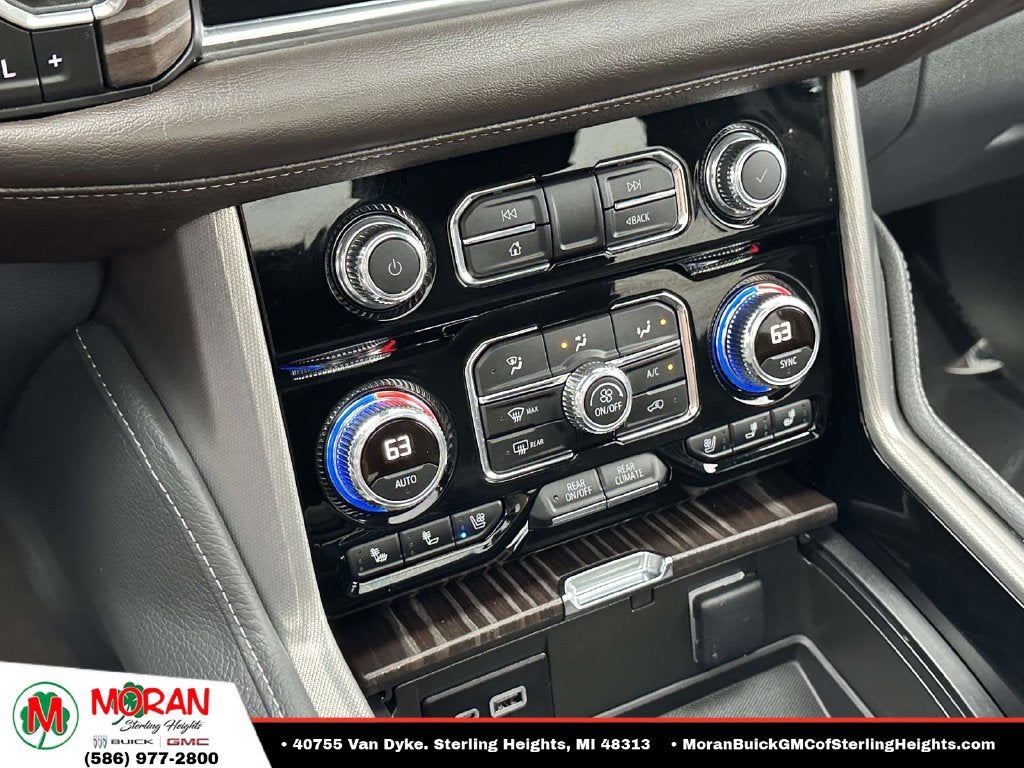 2024 GMC Yukon Denali - Photo 30