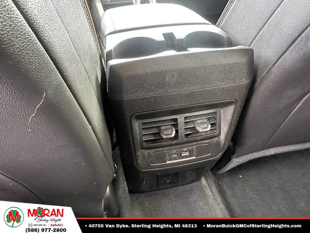 2023 GMC Canyon 4WD AT4