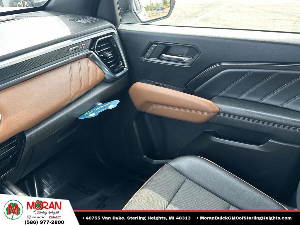 2023 GMC Canyon 4WD AT4
