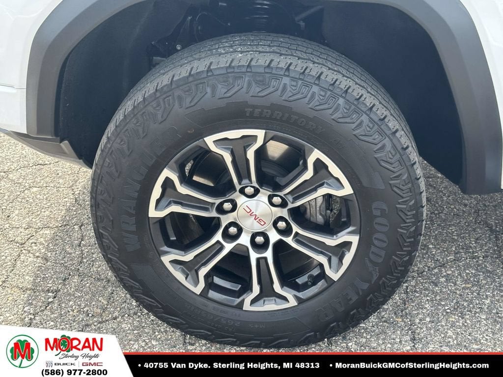 2023 GMC Canyon 4WD AT4