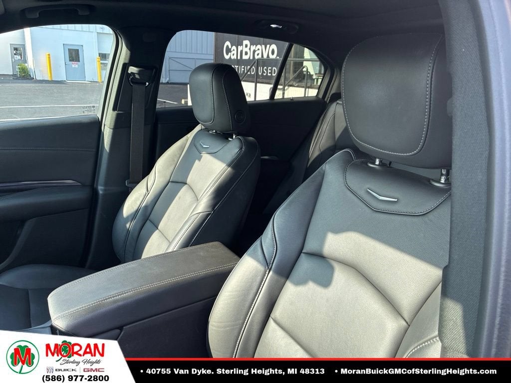 2022 Cadillac XT4 AWD Luxury