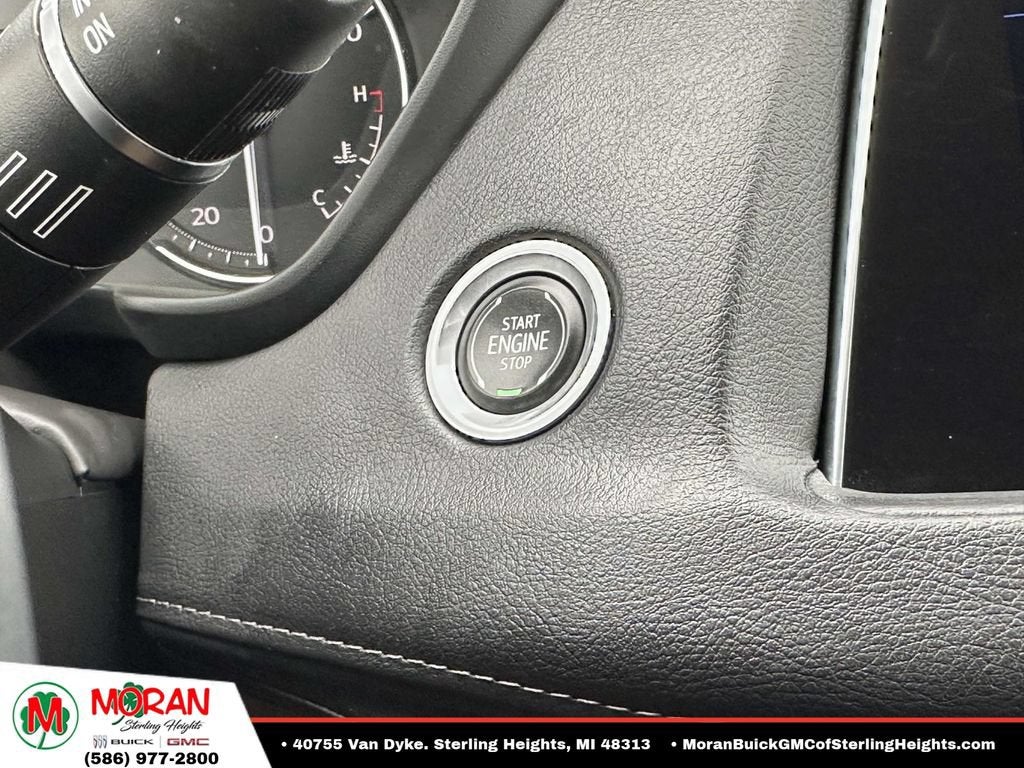 2022 Cadillac XT4 AWD Luxury