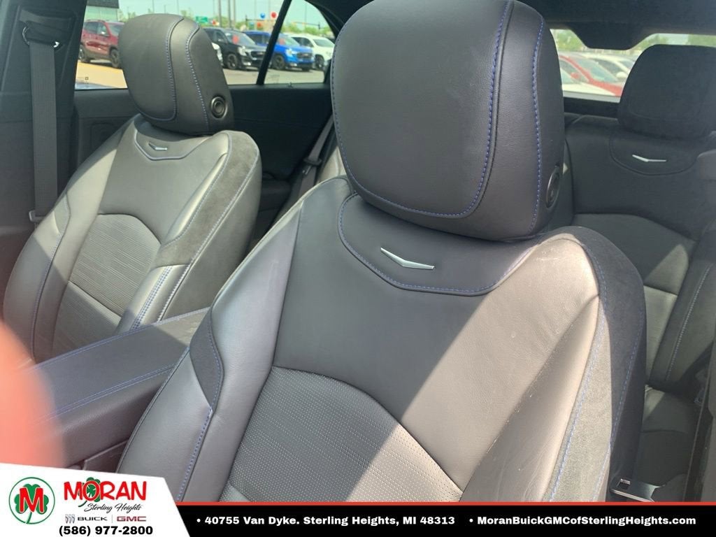 2024 Cadillac XT4 Sport