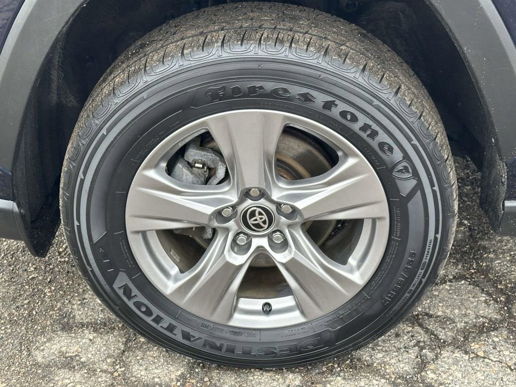 2024 Toyota RAV4 XLE