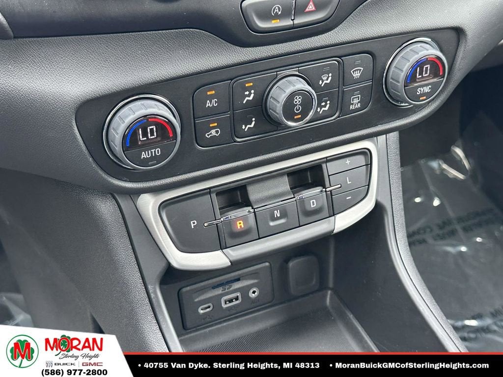 2023 GMC Terrain SLT
