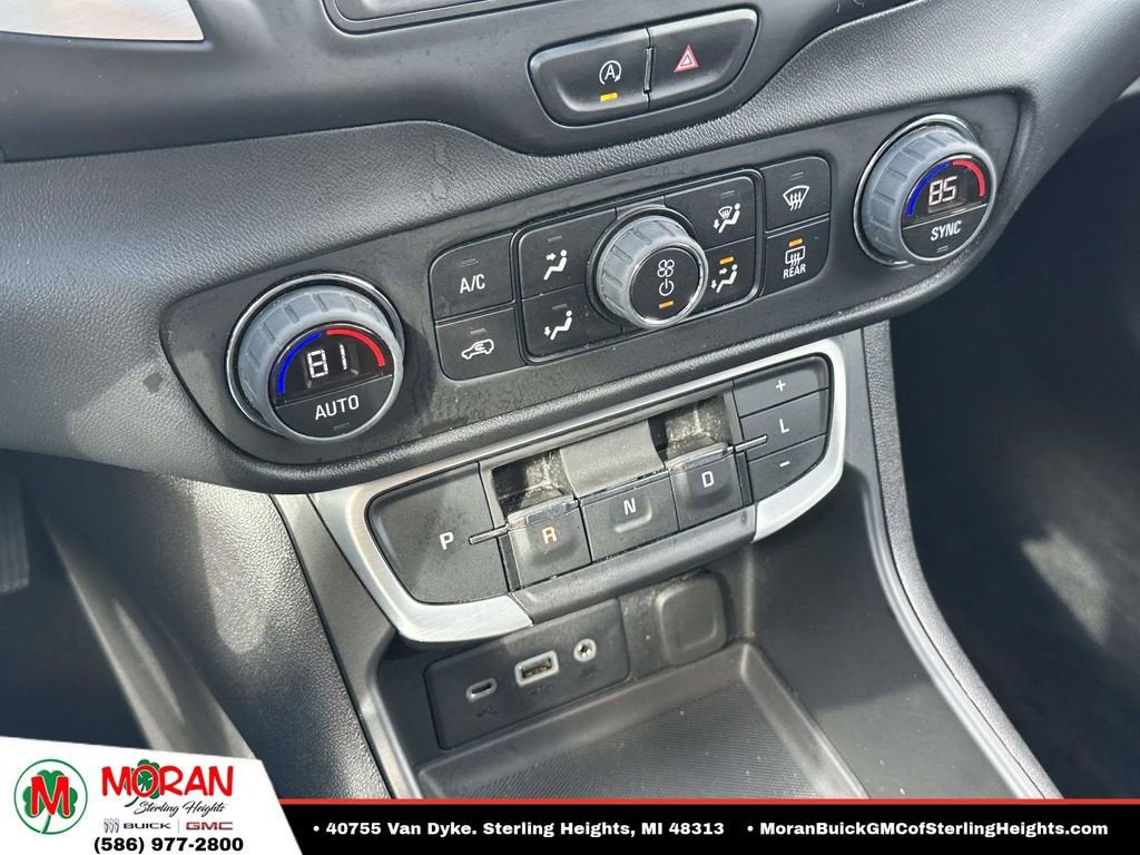 2023 GMC Terrain SLE