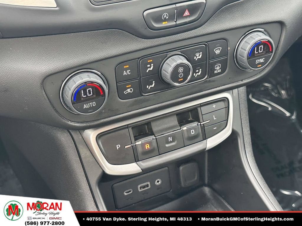 2023 GMC Terrain SLE