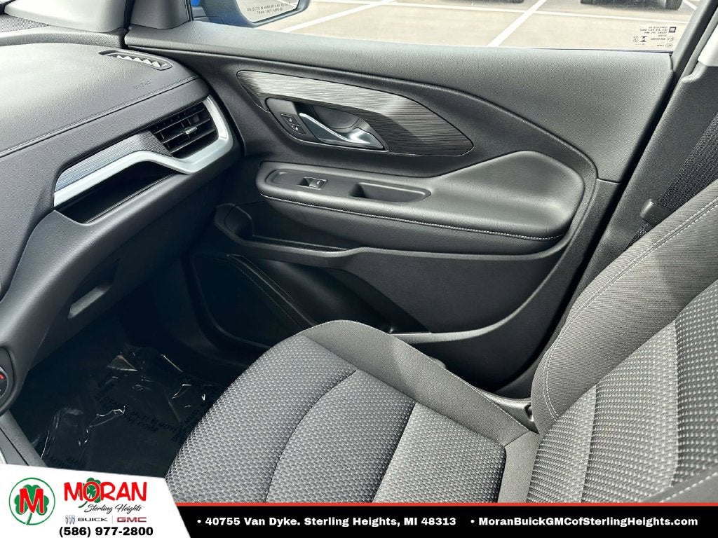 2024 GMC Terrain SLE - Photo 31