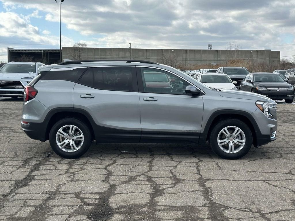 2023 GMC Terrain SLE