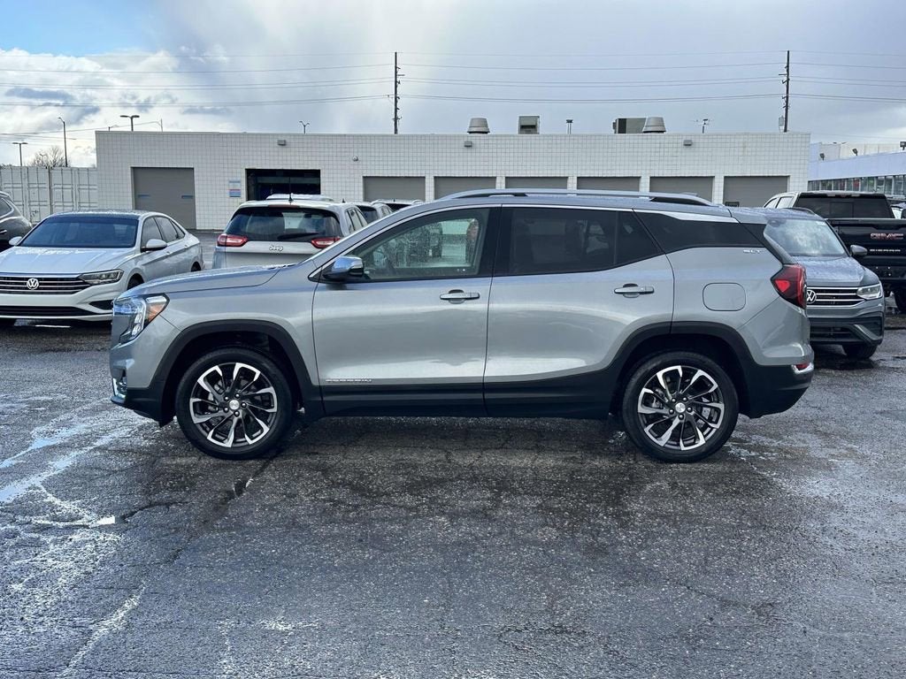 2023 GMC Terrain SLT