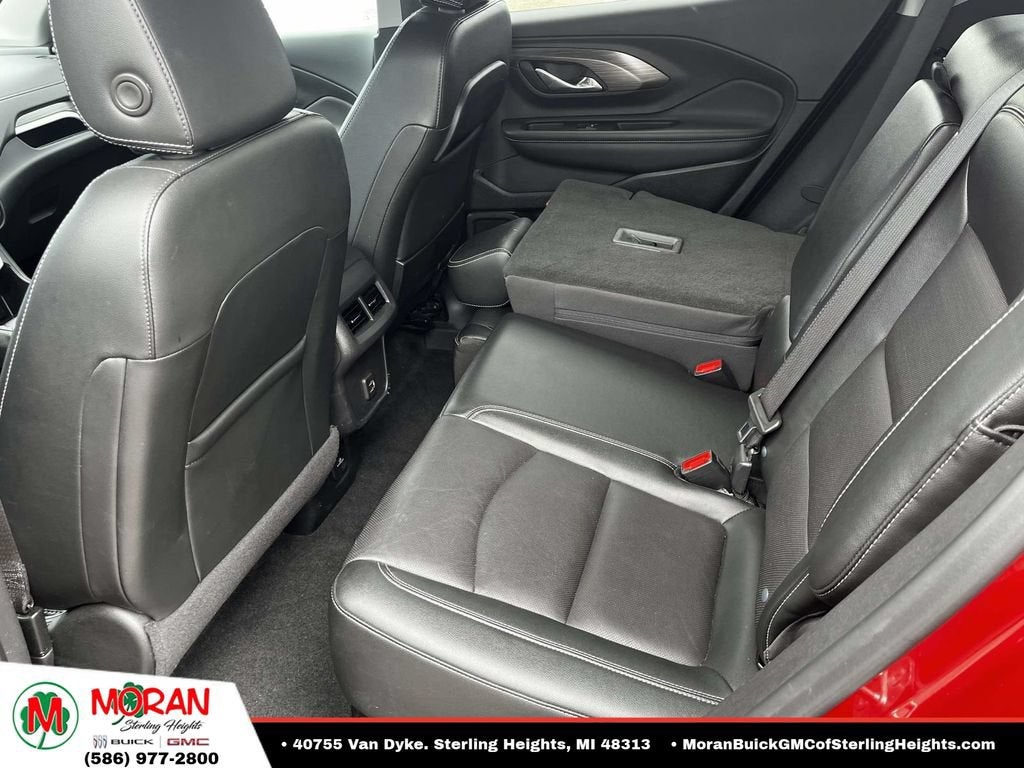 2023 GMC Terrain SLT - Photo 13