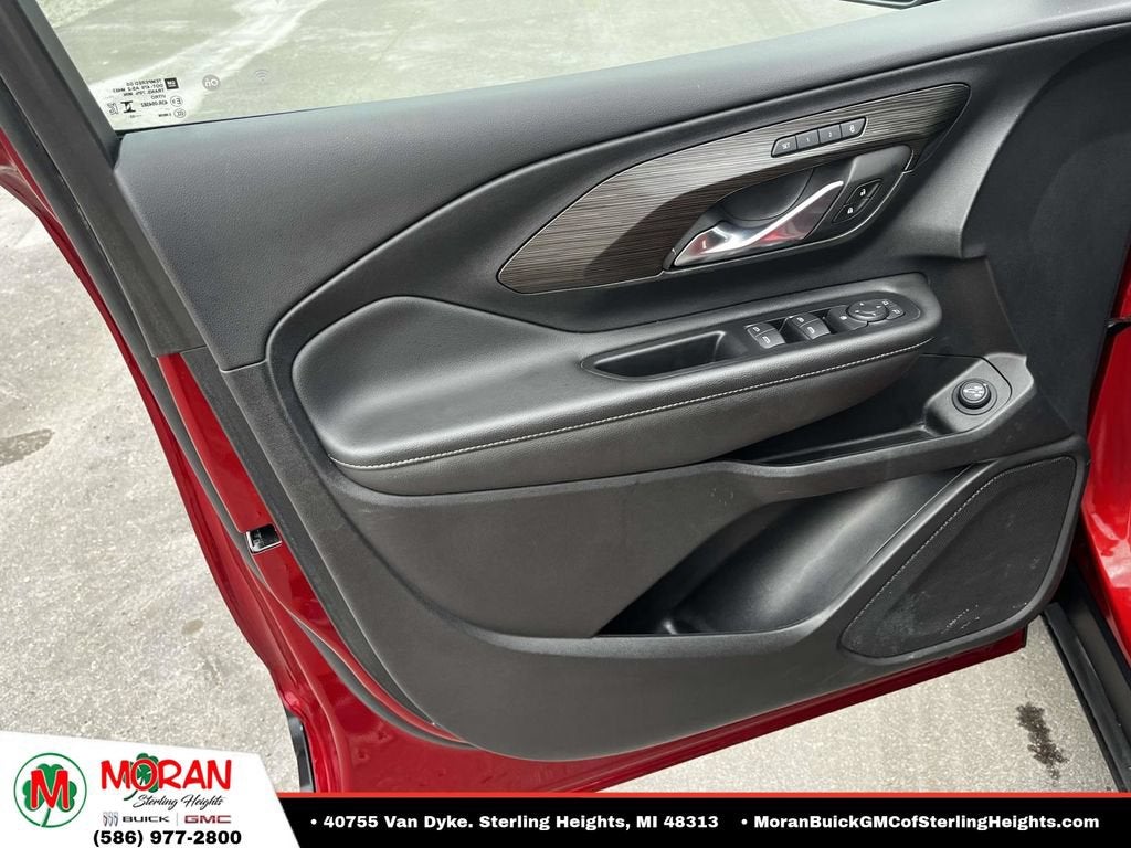 2023 GMC Terrain SLT - Photo 17