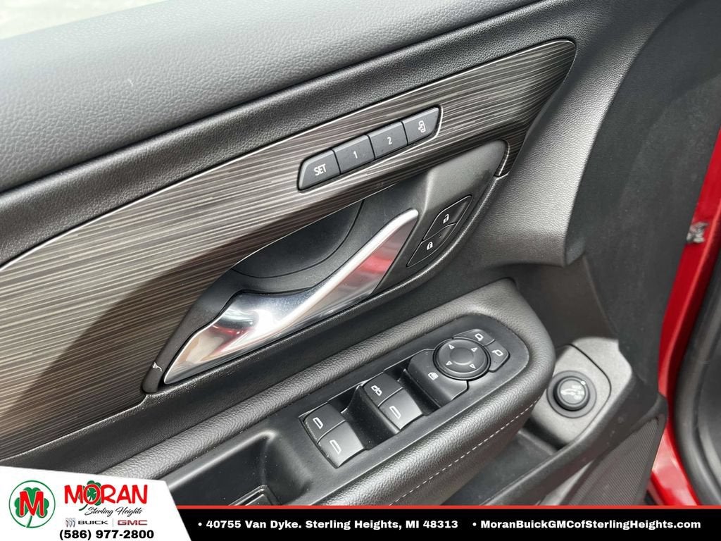 2023 GMC Terrain SLT - Photo 18