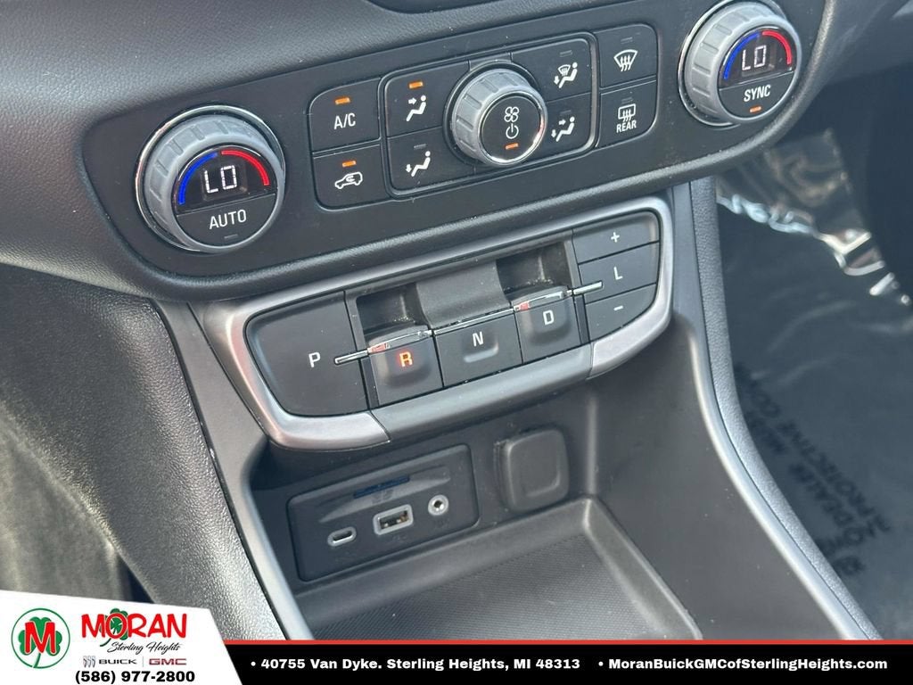 2023 GMC Terrain AT4