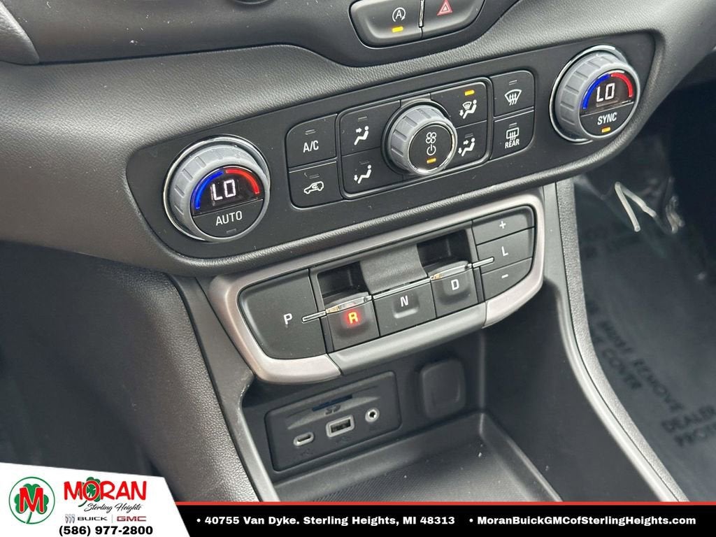 2024 GMC Terrain AT4