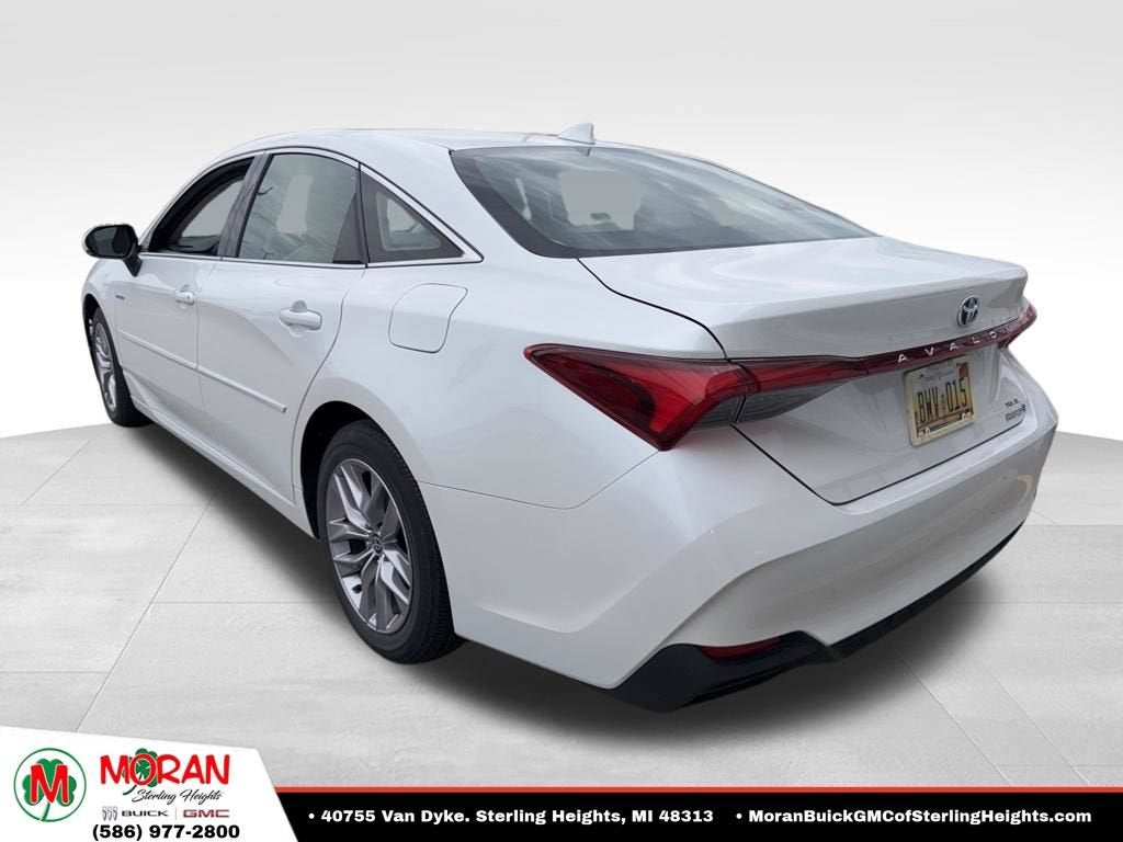 2021 Toyota Avalon XLE Hybrid
