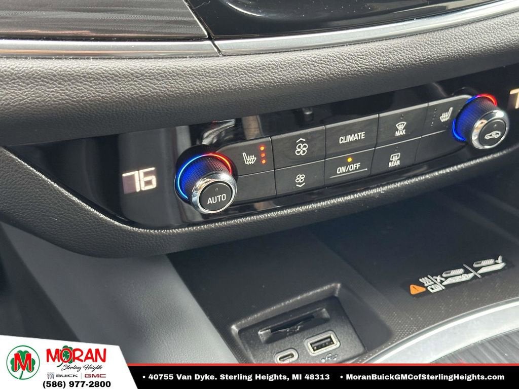 2023 Buick Enclave Essence