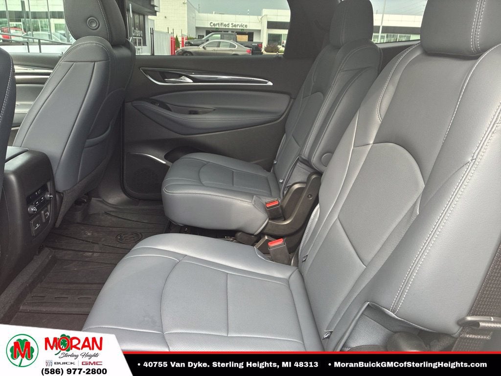 2022 Buick Enclave Essence