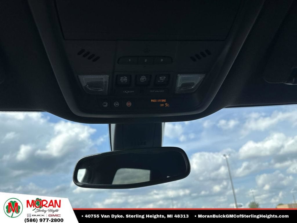 2024 Buick Enclave Essence