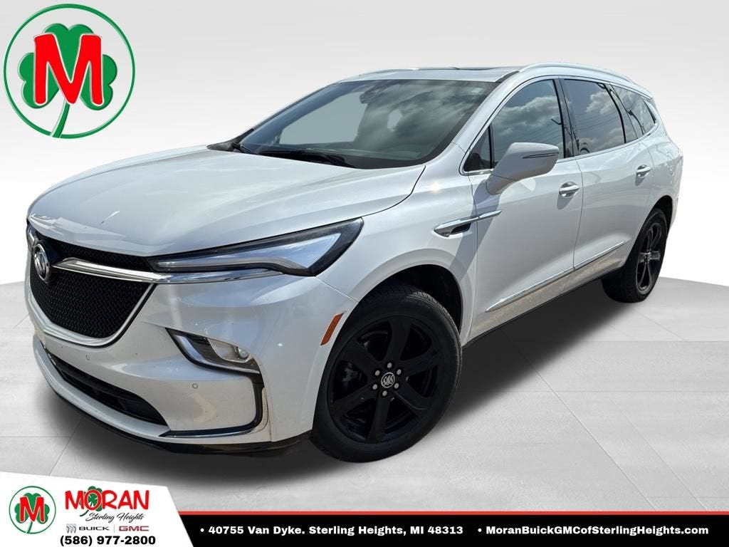 2024 Buick Enclave Essence's photo