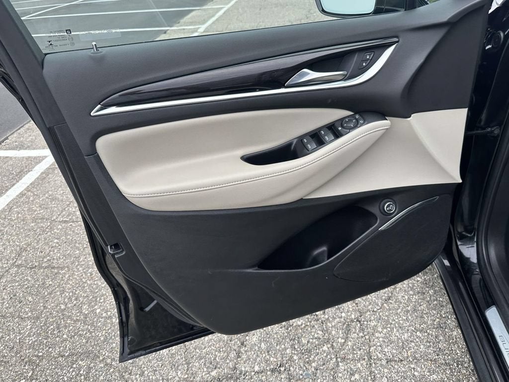 2021 Buick Enclave Essence