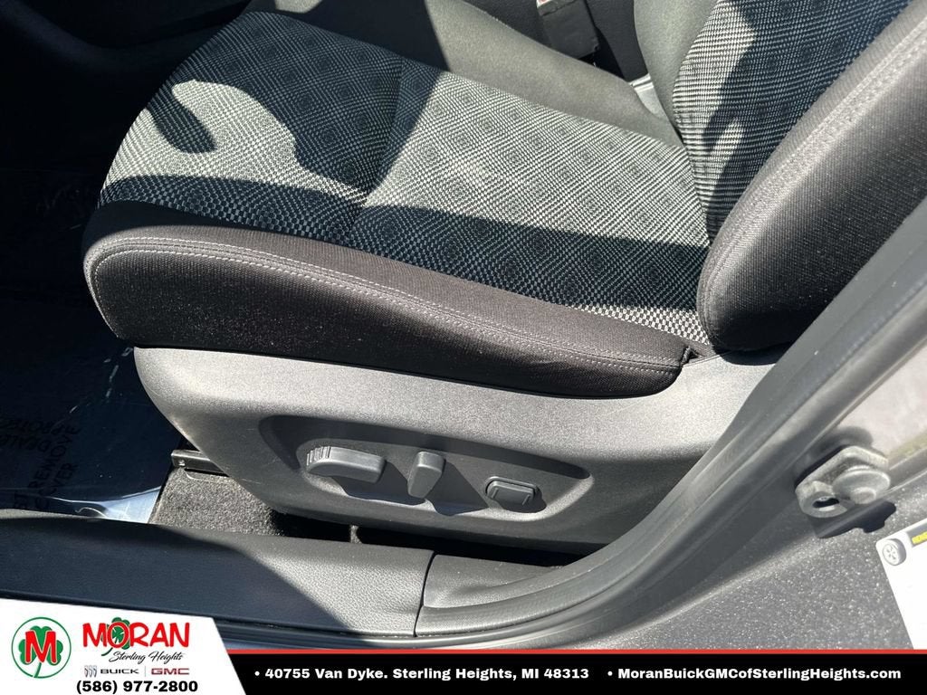2021 Nissan Rogue Sport SV