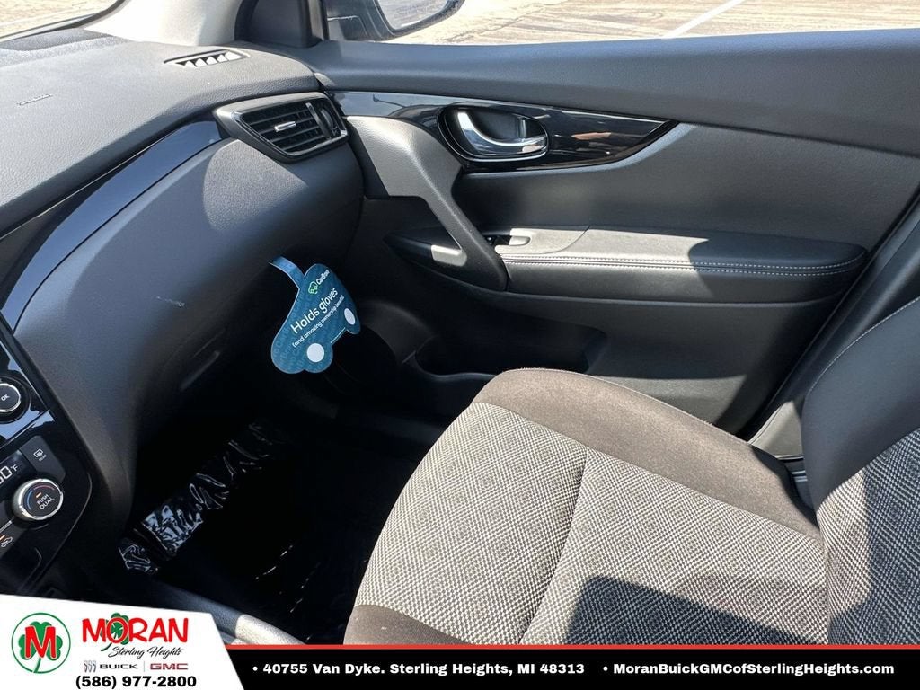 2021 Nissan Rogue Sport SV