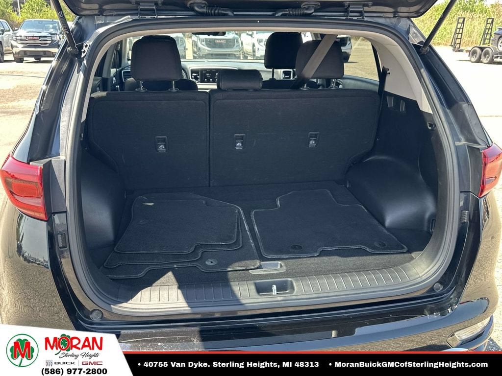 2021 Kia Sportage LX - Photo 11