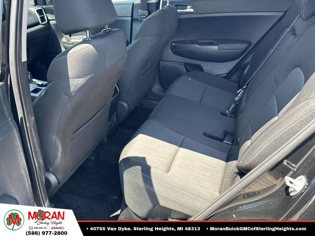 2021 Kia Sportage LX - Photo 12