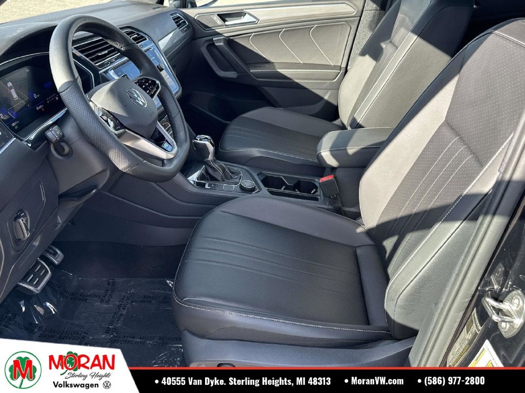 2024 Volkswagen Tiguan 2.0T SE R-Line Black