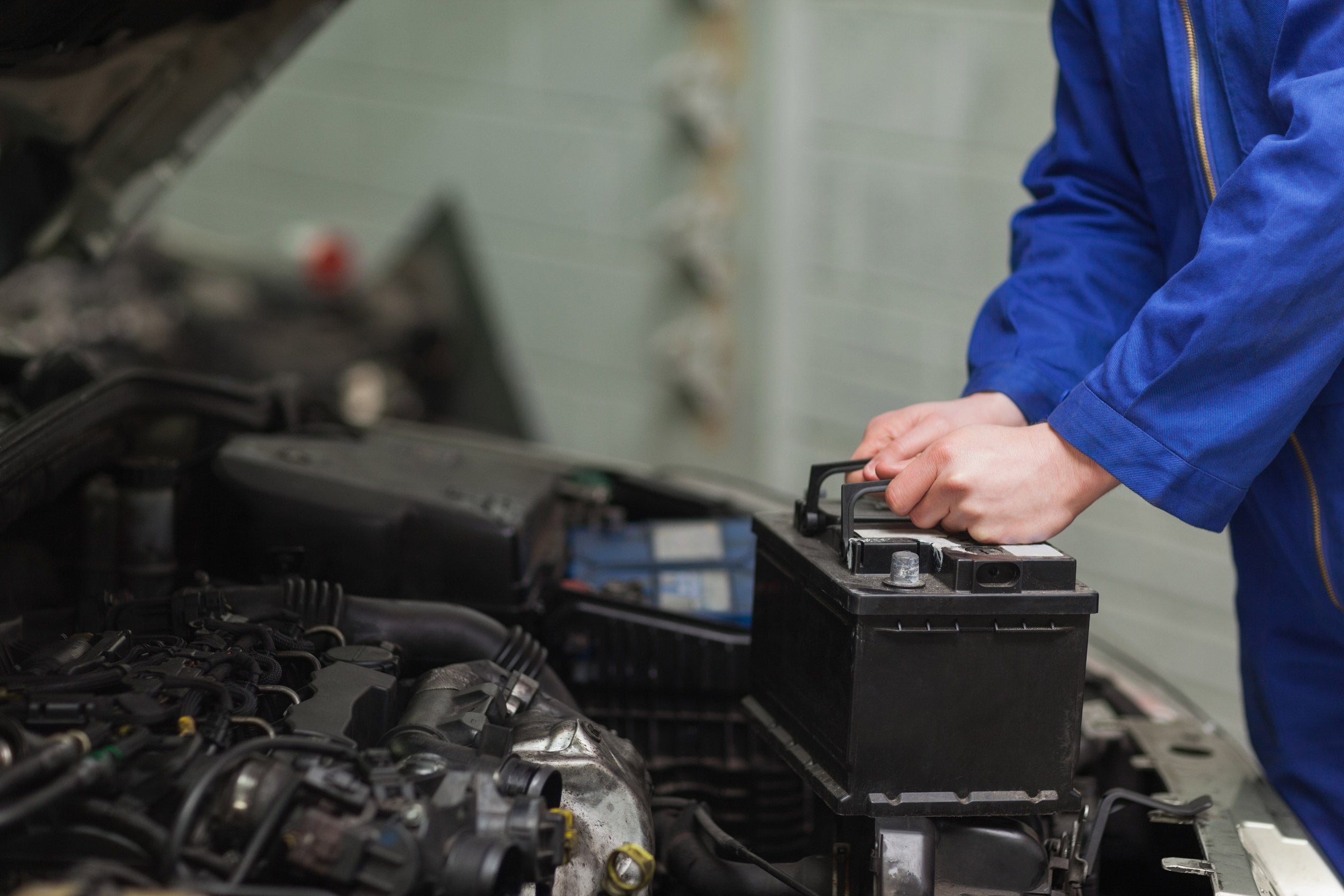 GMC service battery replacement